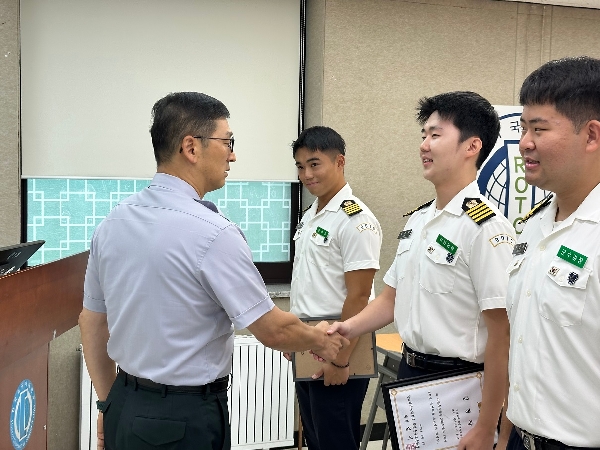 2학기 자치지휘근무자 임명식 대표이미지